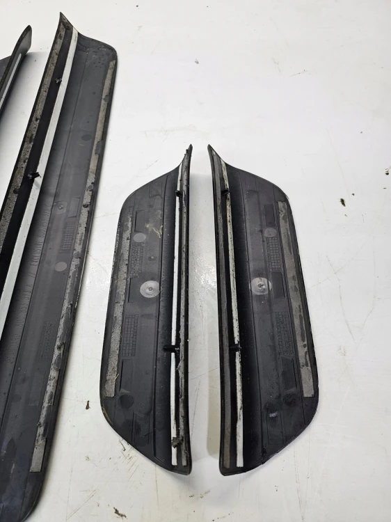 LISTWA LISTWY PROGOWE S-LINE AUDI Q3 8U 8U0853374B