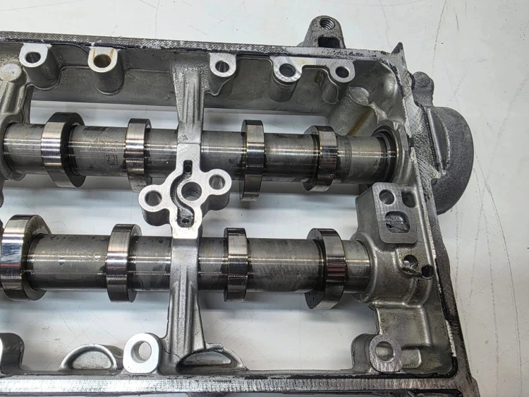 NASADA GŁOWICY + WAŁKI AUDI VOLKSWAGEN SEAT SKODA 2.0 TDI 04L103308C 5 !!!