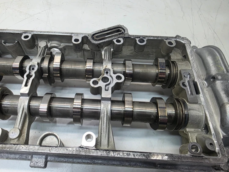 NASADA GŁOWICY + WAŁKI AUDI VOLKSWAGEN SEAT SKODA 2.0 TDI 04L103308C 5 !!!
