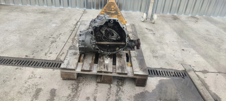 SKRZYNIA BIEGÓW MANUALNA AUDI A4 A5 A6 LLV ORG
