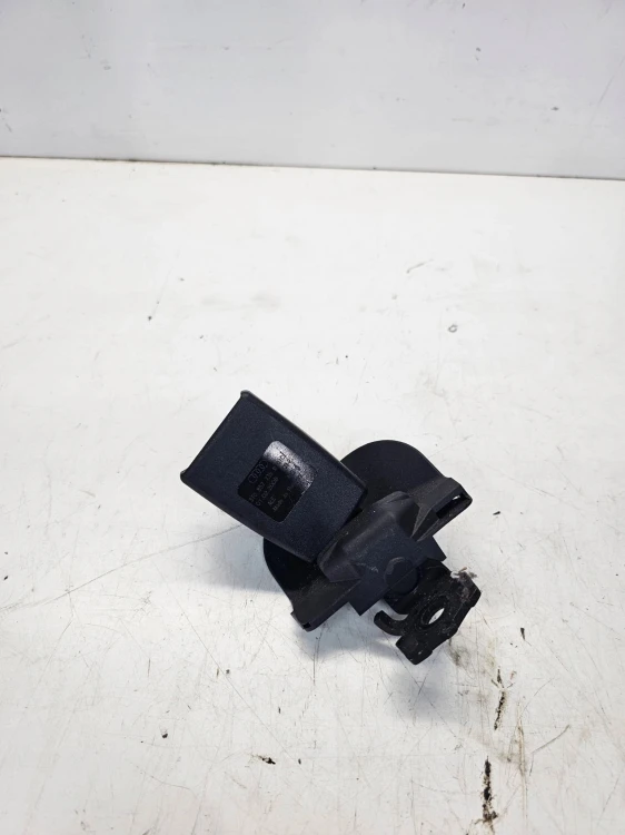 ZAPINKA PASA TYŁ AUDI A5 8T 8T0857739B