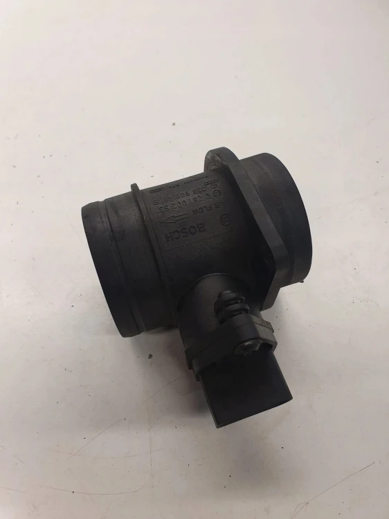 PRZEPŁYWOMIERZ AUDI VOLKSWAGEN SEAT 038906461B