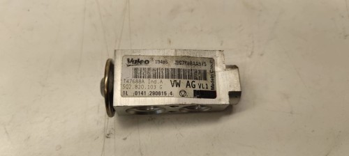 ZAWÓR ROZPRĘŻNY KLIMATYZACJI AUDI A3 8V 5Q0820679C