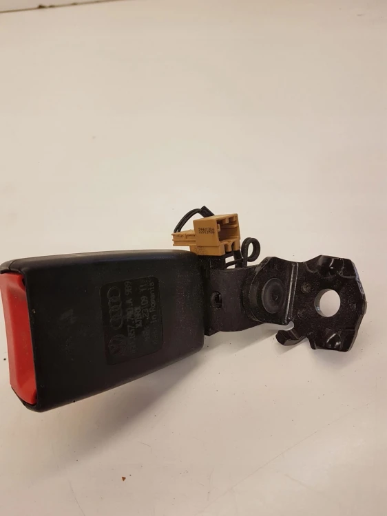 ZAPINKA PASA TYŁ AUDI A6 C7 4G0857740A