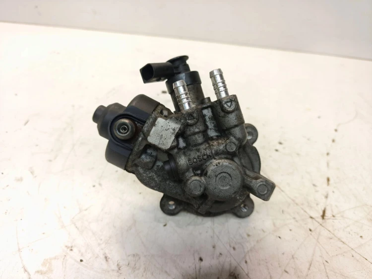 POMPA WTRYSKOWA CR AUDI VOLKSWAGEN SEAT SKODA 2.0 TDI 04L130755D