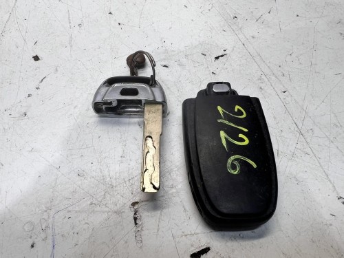 KLUCZYK PILOT AUDI A4 B8 A5 8T A6 C7 8K0959754D 2/26