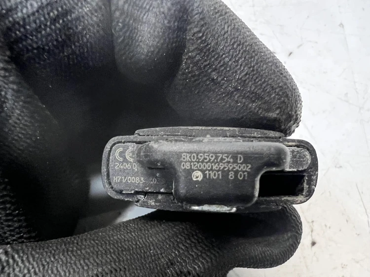 KLUCZYK PILOT AUDI A4 B8 A5 8T A6 C7 8K0959754D 2/26
