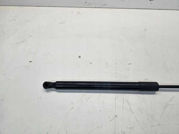 SIŁOWNIK TELESKOP KLAPY TYŁ AUDI Q3 8U 8U0827552A