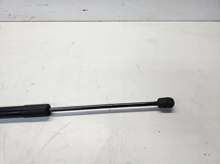 SIŁOWNIK TELESKOP KLAPY TYŁ AUDI Q3 8U 8U0827552A