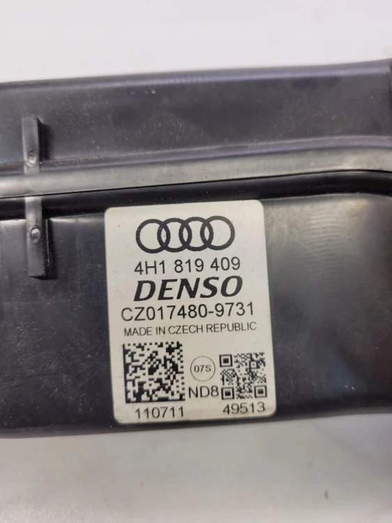 KANAŁ WLOT POWIETRZA ŚRODEK AUDI A8 D4 4H1819409