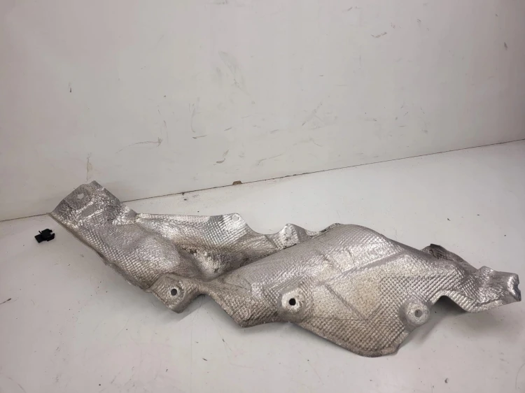 OSŁONA TERMICZNA PODŁOGI AUDI A8 D3 4E0825644A