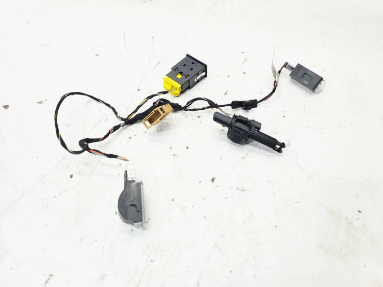 WIĄZKA SCHOWKA + WŁĄCZNIK AIRBAG AUDI A6 C7 A7 LIFT 4G0971679K 5P0919237C