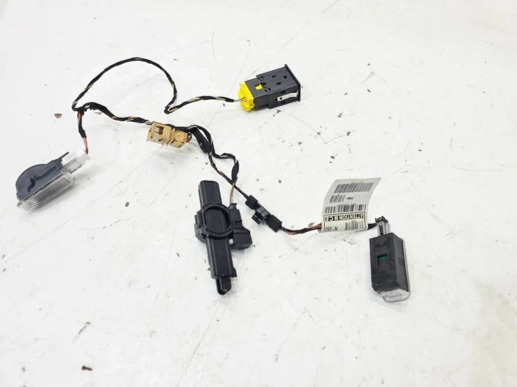 WIĄZKA SCHOWKA + WŁĄCZNIK AIRBAG AUDI A6 C7 A7 LIFT 4G0971679K 5P0919237C