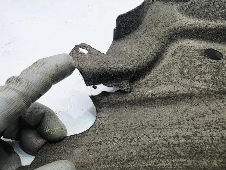 OSŁONA PŁYTA PODWOZIA LEWY TYŁ MAŁA AUDI A6 C7 A7 4G0825215E 8/26