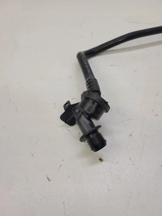 PRZEWÓD PODCIŚNIENIA AUDI A4 B9 A5 8W 8W2611931K