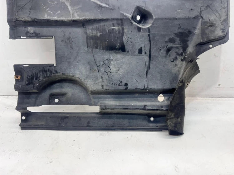 OSŁONA PODWOZIA TYŁ AUDI Q5 FY 80A825216A 1/26