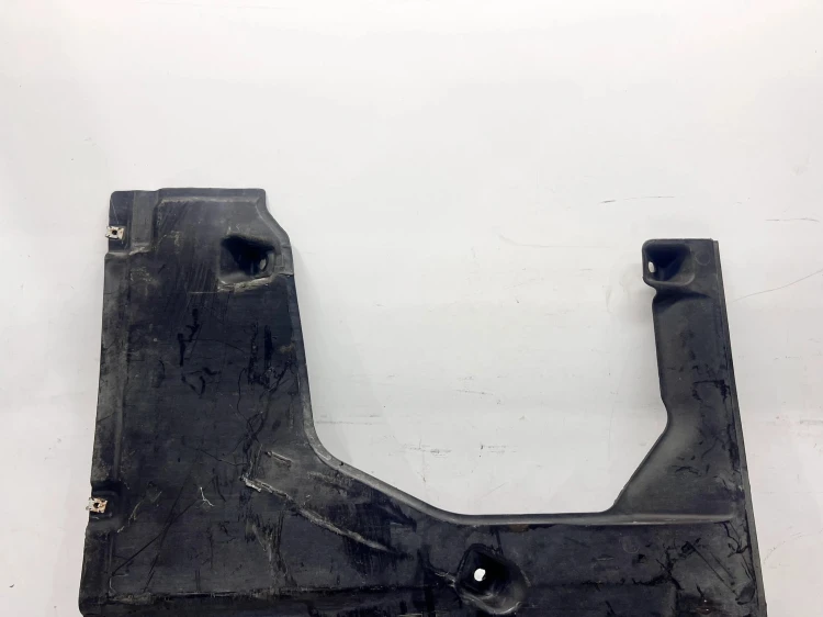 OSŁONA PODWOZIA TYŁ AUDI Q5 FY 80A825216A 1/26