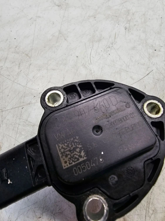 CZUJNIK POZIOMU OLEJU AUDI VOLKSWAGEN SEAT SKODA TFSI TSI 03F907660D