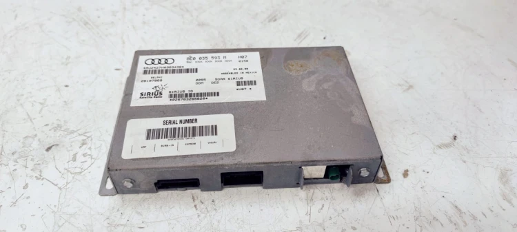 MODUŁ RADIA CYFROWEGO AUDI A3 A4 A5 A6 8E0035593M