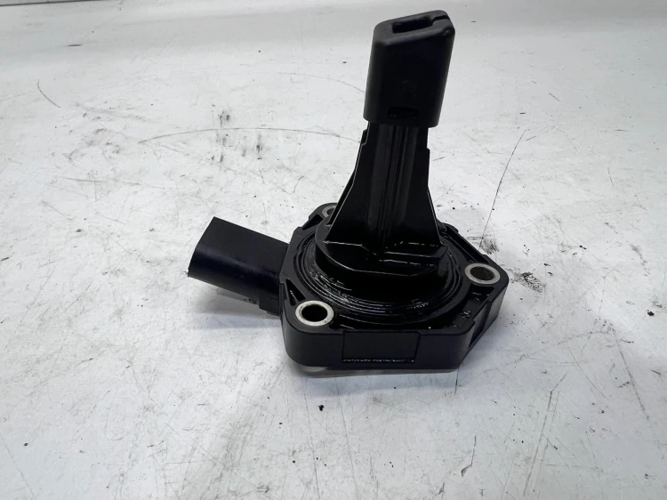 CZUJNIK POZIOMU OLEJU AUDI VOLKSWAGEN SEAT SKODA 03C907660G