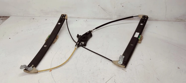 MECHANIZM SZYBY PRAWY PRZÓD AUDI A4 B9 8W0837462