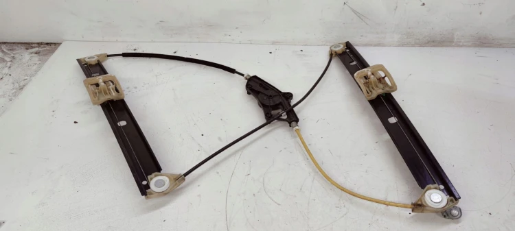 MECHANIZM SZYBY PRAWY PRZÓD AUDI A4 B9 8W0837462