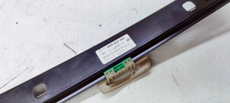 MECHANIZM SZYBY PRAWY PRZÓD AUDI A4 B9 8W0837462
