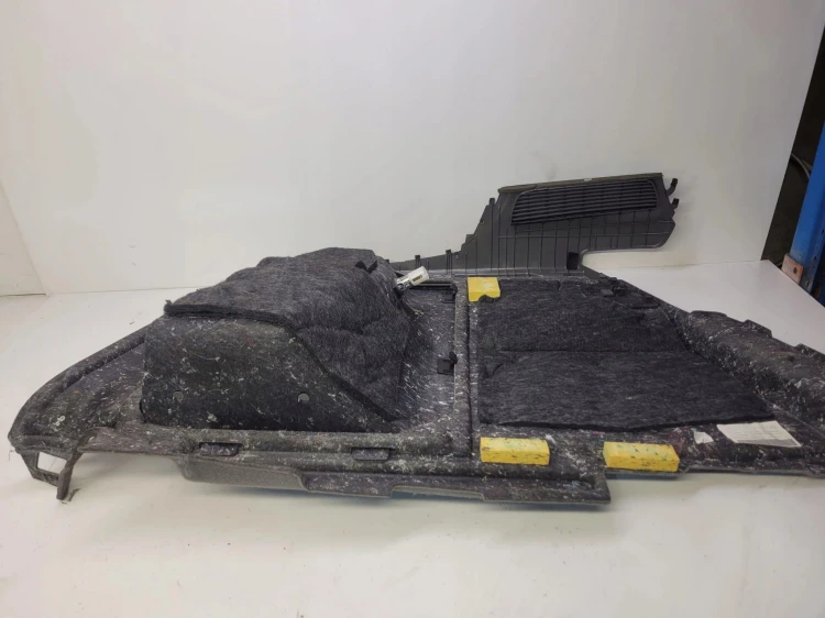 BOCZEK BAGAŻNIKA PRAWY AUDI Q5 8R 8R0863880D SZARA