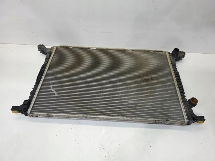 CHŁODNICA PŁYNU WODY AUDI A4 B9 A5 8W 2.0 TDI 8W0121251AK