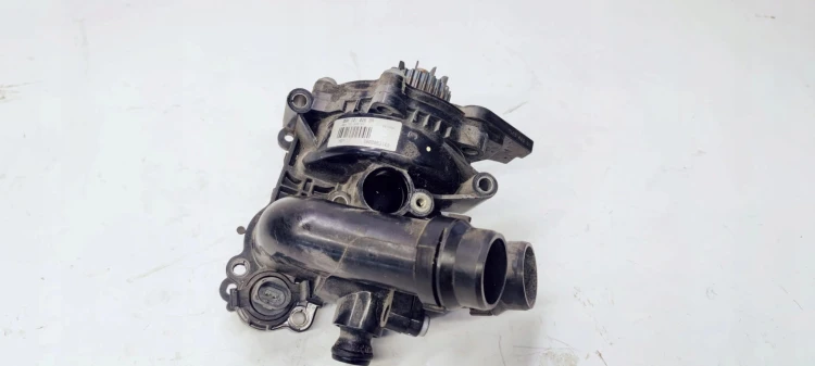 POMPA WODY AUDI A3 A4 A5 1.8 2.0 TFSI 06H121026BA