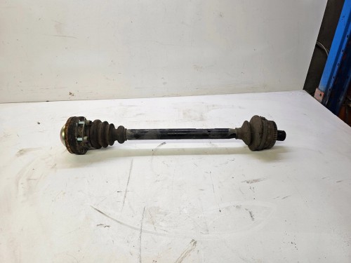 PÓŁOŚ LEWA LUB PRAWA TYŁ AUDI A4 B7 8E0501203K