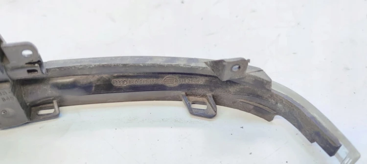 KIERUNKOWSKAZ LUSTERA PRAWY AUDI A4 B8 A5 8T LIFT 8K0949102C