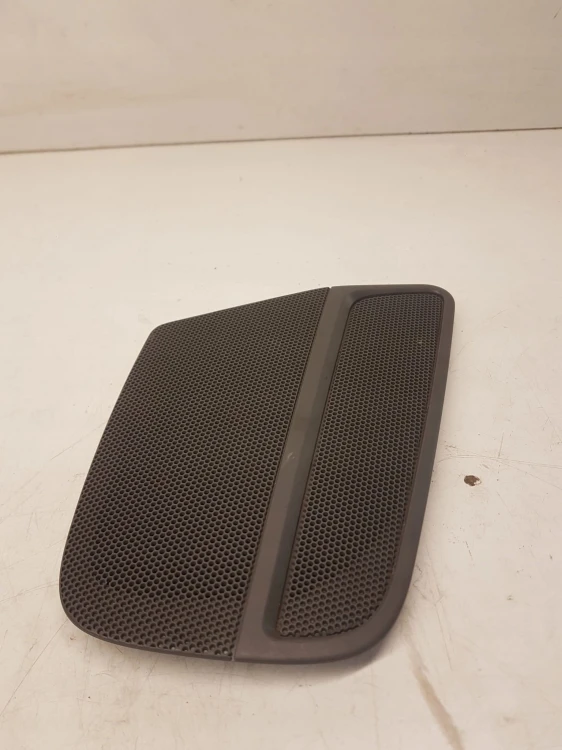 MASKOWNICA GŁOŚNIKA PRAWY TYŁ AUDI A4 B8 8K0035436