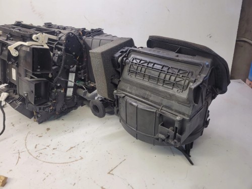 NAGRZEWNICA KOMPLETNA AUDI A8 D4 4H1820005H