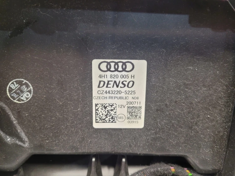 NAGRZEWNICA KOMPLETNA AUDI A8 D4 4H1820005H