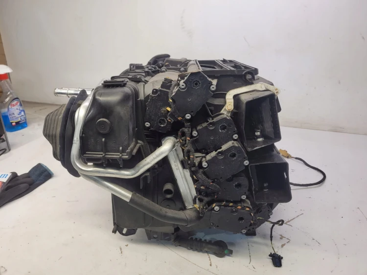 NAGRZEWNICA KOMPLETNA AUDI A8 D4 4H1820005H
