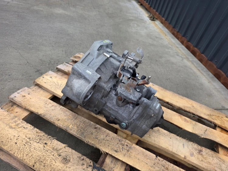 SKRZYNIA BIEGÓW AUDI VW SEAT SKODA MANUALNA 2.0 FSI JCN ORYGINAŁ !!!