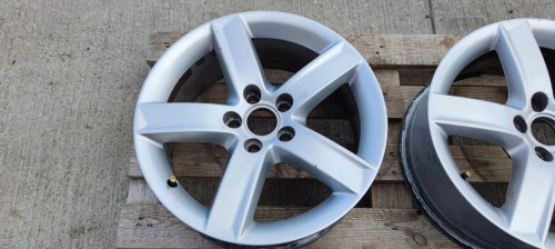 FELGA FELGI AUDI A4 A5 Q5 7,0J R17 ET37 8R0071497