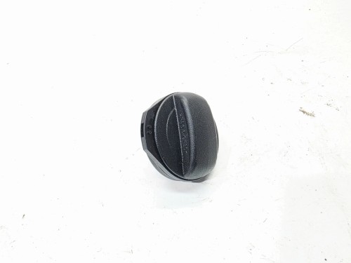 KOREK WLEWU PALIWA AUDI VOLKSWAGEN SEAT SKODA 3AA201553A
