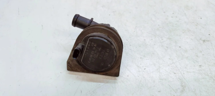DODATKOWA POMPA WODY ZAWÓR AUDI A4 B8 A5 A6 C7 A7 5G0965567A