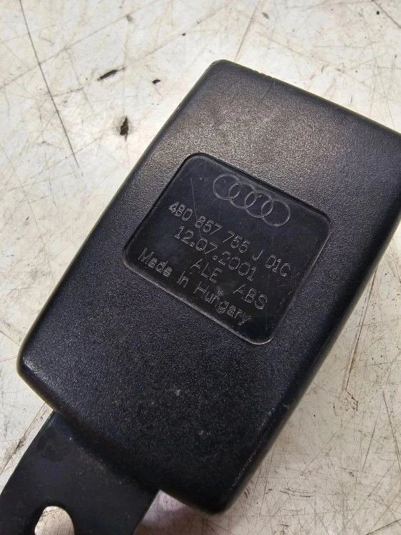 ZAPINKA PASA LEWA AUDI A6 C5 4B0857755J