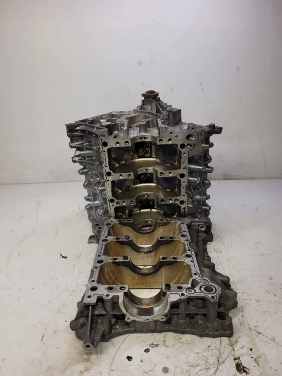 BLOK SILNIKA AUDI A6 C6 3.2 AUK 06E103023G