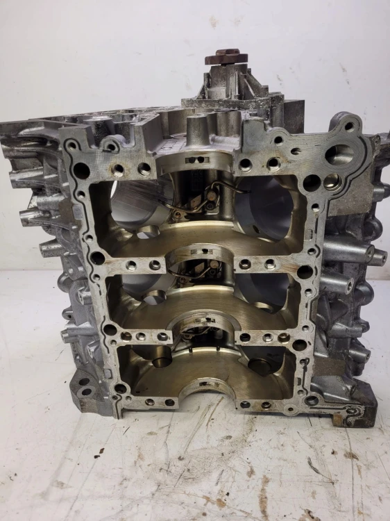 BLOK SILNIKA AUDI A6 C6 3.2 AUK 06E103023G