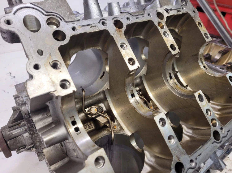 BLOK SILNIKA AUDI A6 C6 3.2 AUK 06E103023G