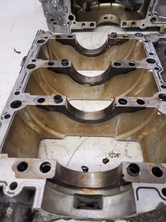 BLOK SILNIKA AUDI A6 C6 3.2 AUK 06E103023G