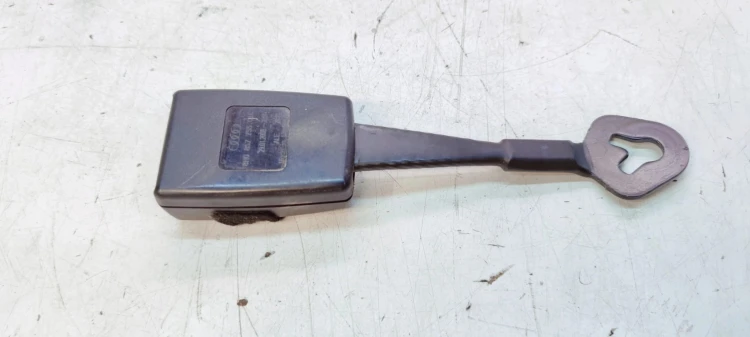 ZAPINKA PASA LEWA LUB PRAWA AUDI A4 B7 CABRIO 8H0857755