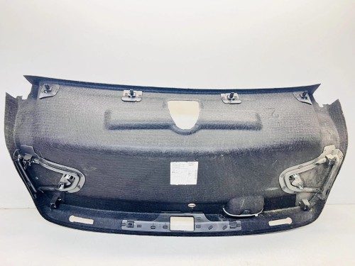 TAPICERKA KLAPY TYL AUDI A4 B9 SEDAN 8W5867975F CA9