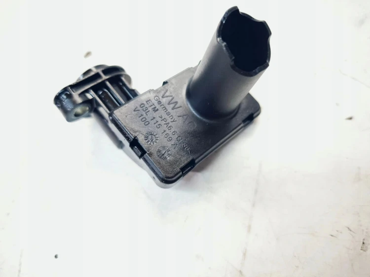 RURKA SMOK SSAK OLEJU AUDI VOLKSWAGEN SEAT SKODA 1.6 2.0 TDI 03L115169A