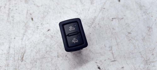WŁĄCZNIK WYŁĄCZNIK ALARMU AUDI A4 A5 A6 4F0962109