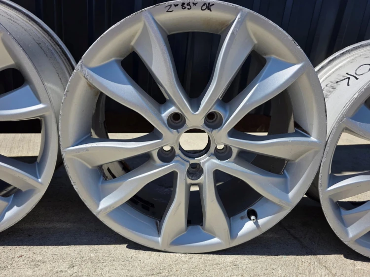 FELGI FELGA KOMPLET VW SKODA AUDI SEAT 7.5J R17 ET56 8P0601025CC Z*89*OK